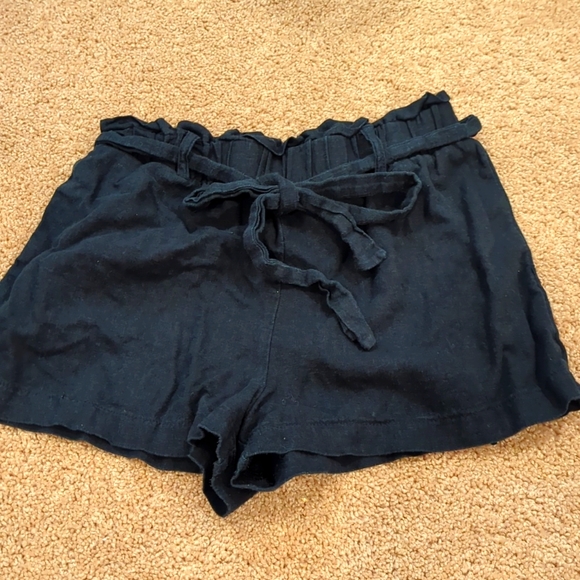 High Waisted Bow Tie Shorts - Picture 1 of 4